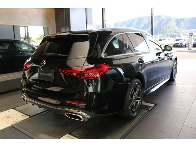 MERCEDES BENZ C CLAS 2024 Image 31