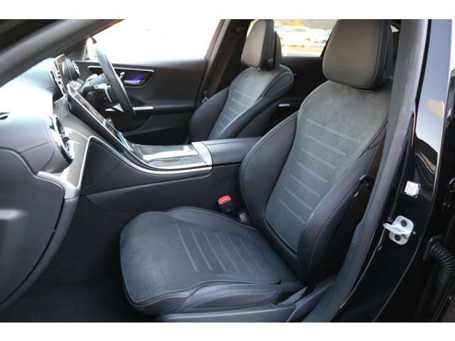 MERCEDES BENZ C CLAS 2024 Image 31