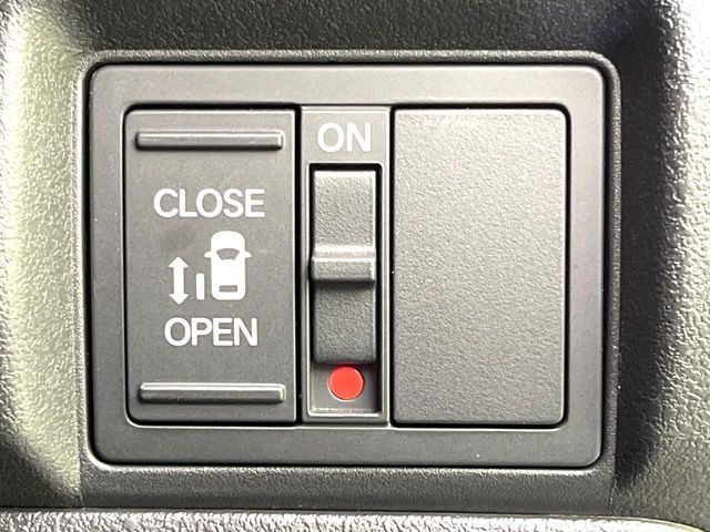 HONDA N BOX CUSTOM 2024 Image 31