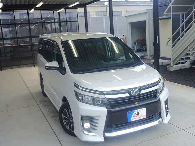 TOYOTA VOXY 2014 Image 31