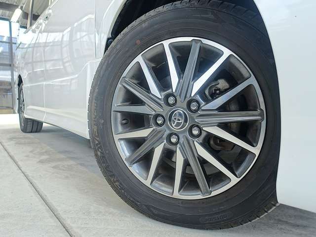 TOYOTA VOXY 2014 Image 31