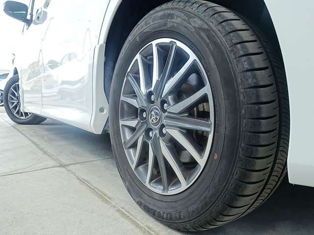 TOYOTA VOXY 2014 Image 31