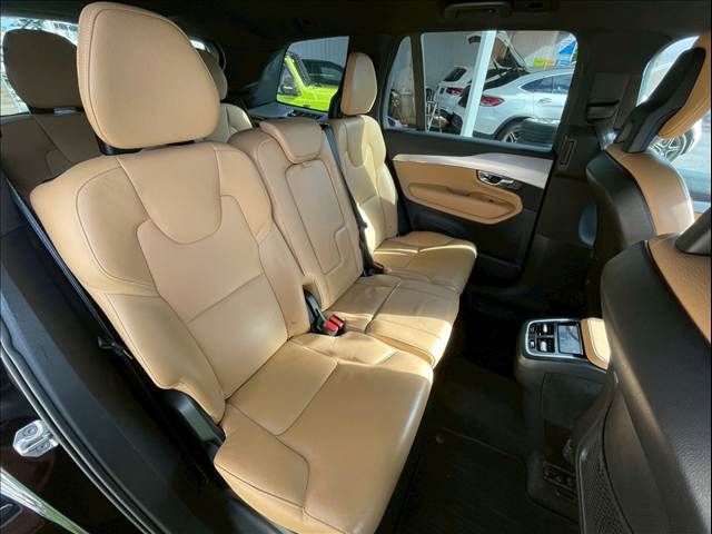 VOLVO XC90 2016 Image 31