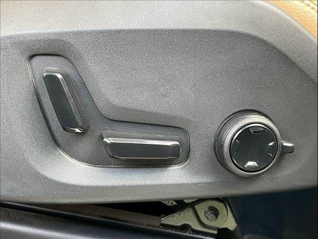 VOLVO XC90 2016 Image 31