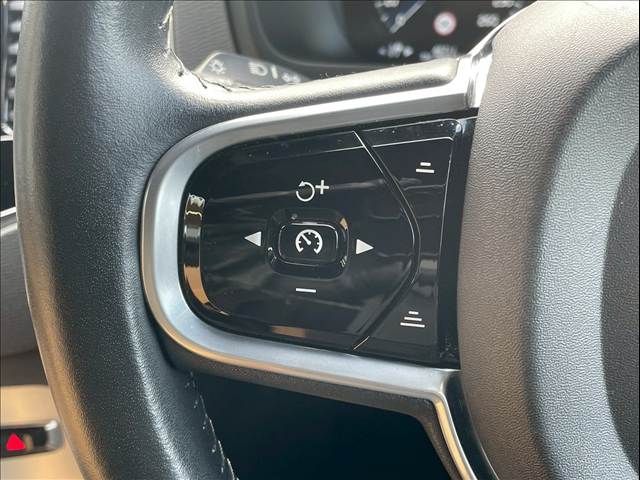 VOLVO XC90 2016 Image 31