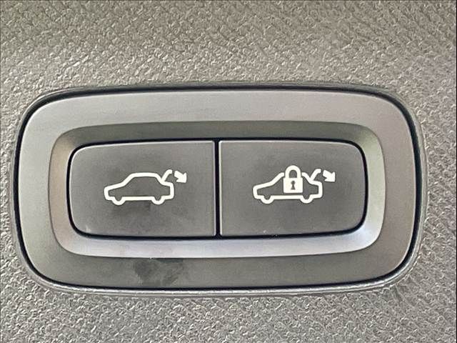 VOLVO XC90 2016 Image 31