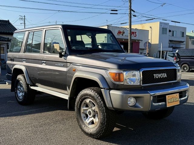 TOYOTA LANDCRUISER VAN 2015 Image 31