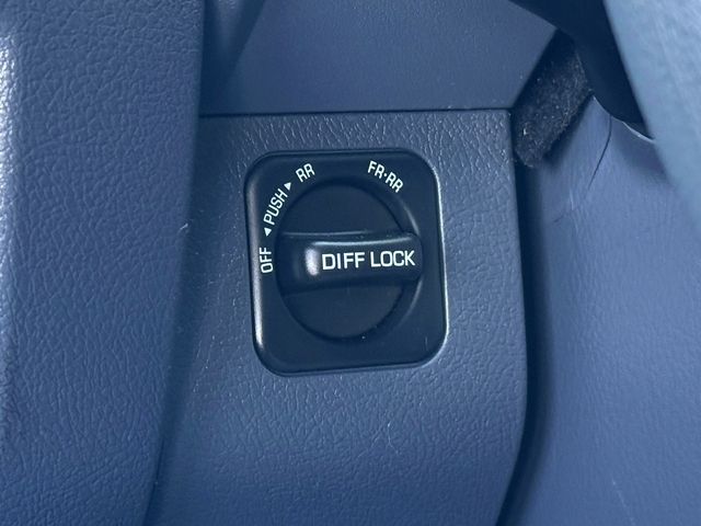 TOYOTA LANDCRUISER VAN 2015 Image 31