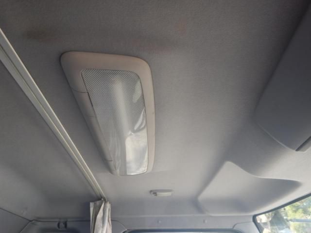 HINO RANGER 2002 Image 31