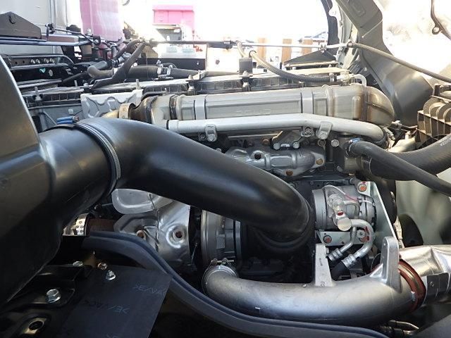 MITSUBISHI FUSOU SUPER GREAT 2025 Image 31