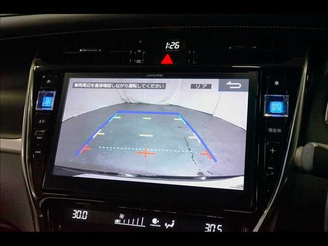 TOYOTA HARRIER 2WD 2018 Image 31