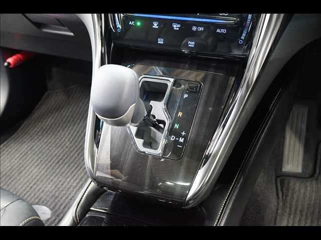 TOYOTA HARRIER 2WD 2018 Image 31