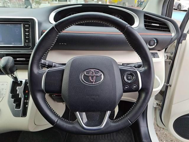 TOYOTA SIENTA 2017 Image 31