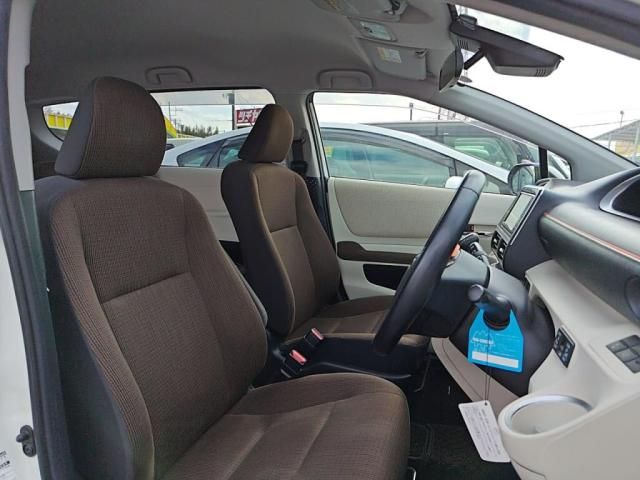 TOYOTA SIENTA 2017 Image 31