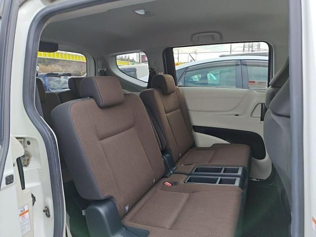 TOYOTA SIENTA 2017 Image 31