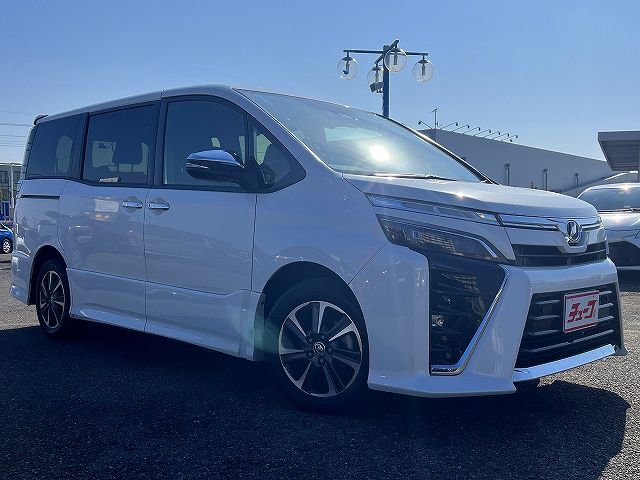 TOYOTA VOXY 2019 Image 31