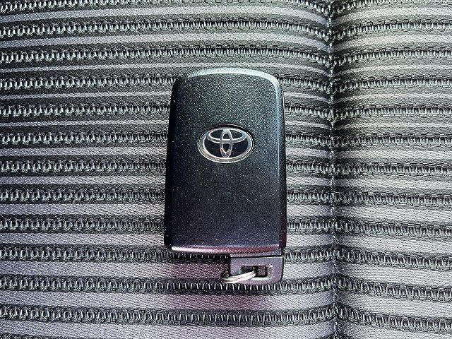 TOYOTA VOXY 2019 Image 31