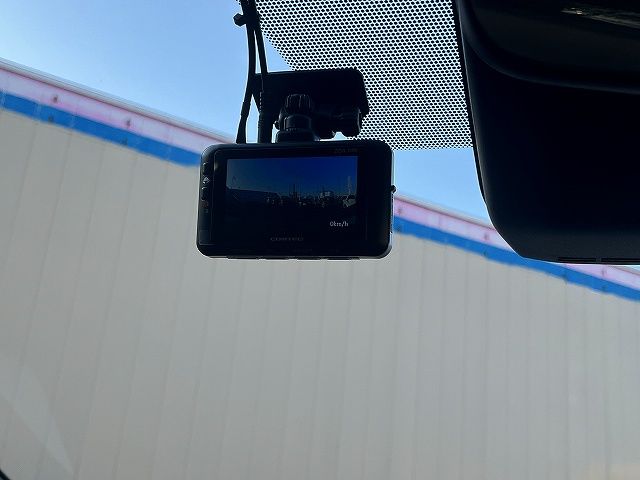 TOYOTA PRIUS 2023 Image 31