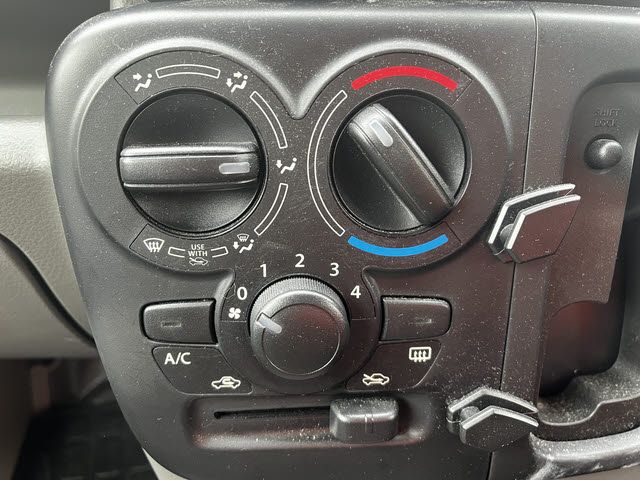 MITSUBISHI MINICAB VAN 4WD 2017 Image 31