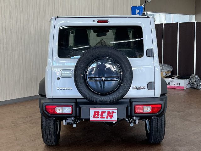 SUZUKI JIMNY NOMADE 2026 Image 31