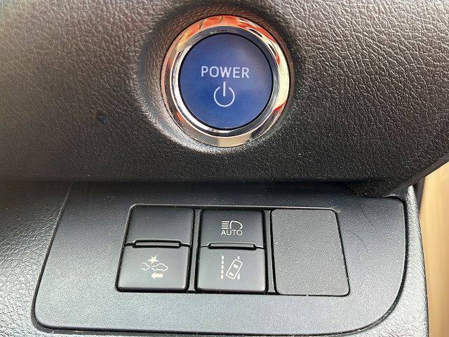 TOYOTA SIENTA HYBRID 2020 Image 31