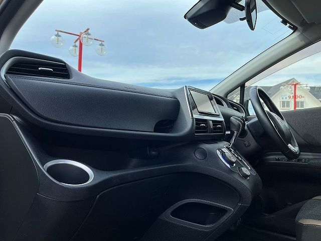 TOYOTA SIENTA HYBRID 2020 Image 31