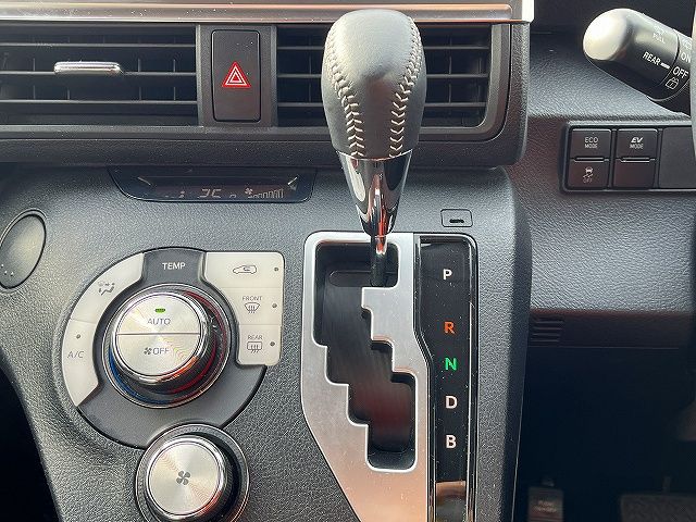 TOYOTA SIENTA HYBRID 2020 Image 31