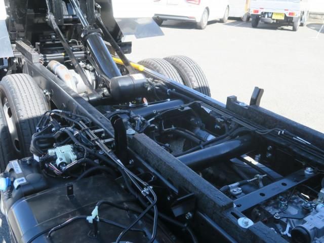 MITSUBISHI CANTER 2025 Image 31