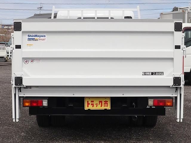 MITSUBISHI CANTER 2018 Image 31