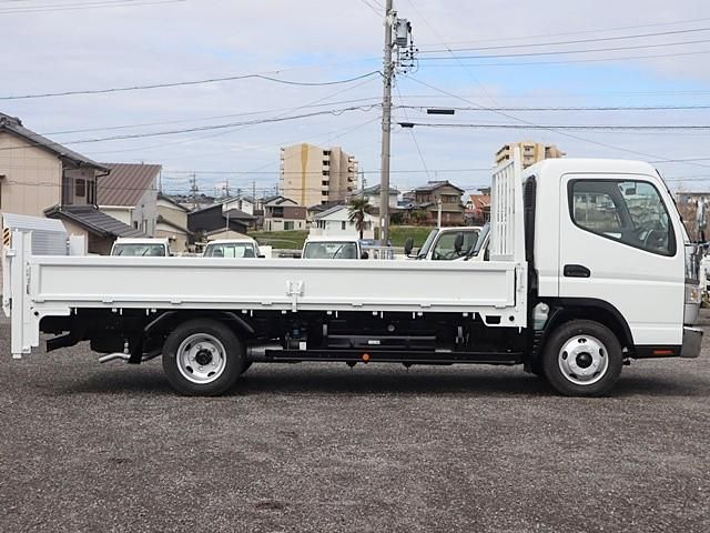 MITSUBISHI CANTER 2018 Image 31