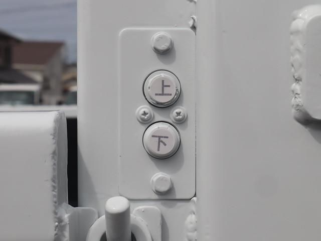 MITSUBISHI CANTER 2018 Image 31