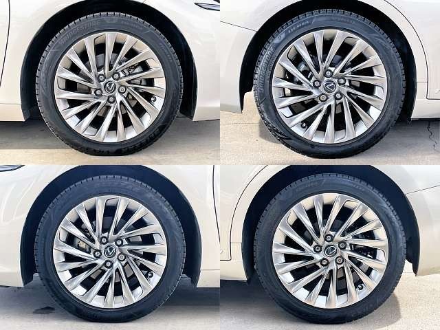 TOYOTA LEXUS ES300H 2019 Image 31