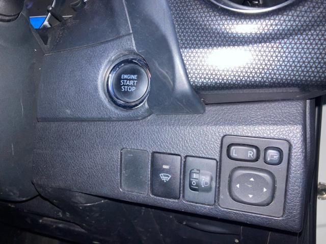 TOYOTA AURIS 4WD 2016 Image 31