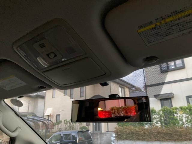 TOYOTA VOXY 2009 Image 31