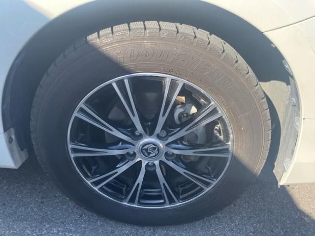 TOYOTA PRIUS ALPHA 2016 Image 31