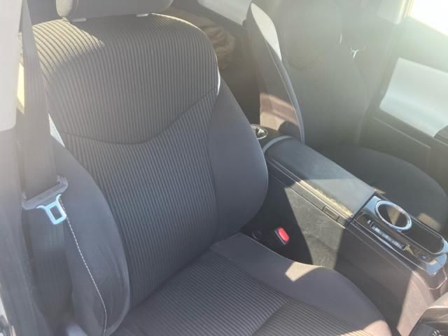 TOYOTA PRIUS ALPHA 2016 Image 31