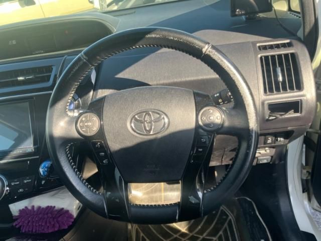 TOYOTA PRIUS ALPHA 2016 Image 31