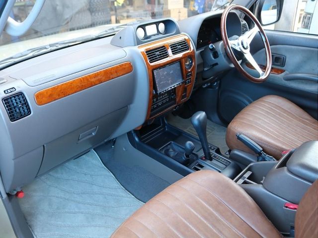 TOYOTA LANDCRUISER PRADO 2001 Image 31