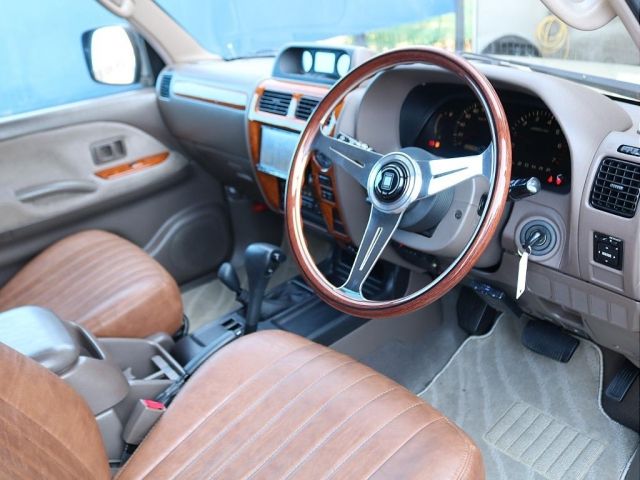 TOYOTA LANDCRUISER PRADO 2001 Image 31