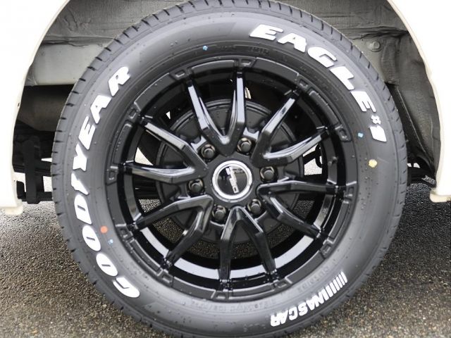 TOYOTA HIACE VAN 2WD 2021 Image 31