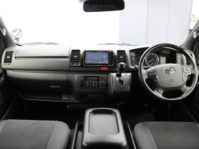 TOYOTA HIACE VAN 2WD 2021 Image 31