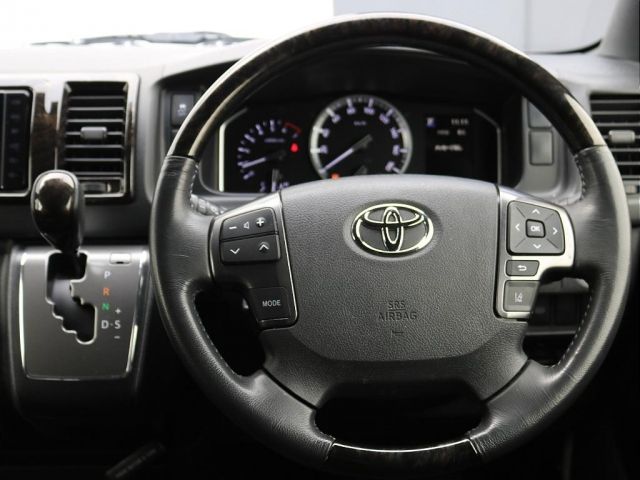 TOYOTA HIACE VAN 2WD 2021 Image 31