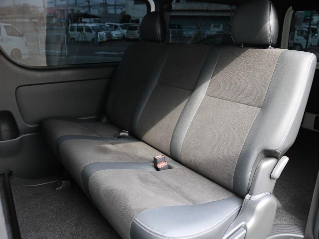 TOYOTA HIACE VAN 2WD 2021 Image 31