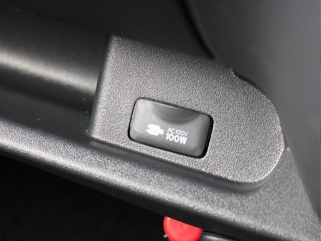 TOYOTA HIACE VAN 2WD 2021 Image 31