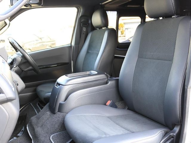 TOYOTA HIACE VAN 2WD 2018 Image 31