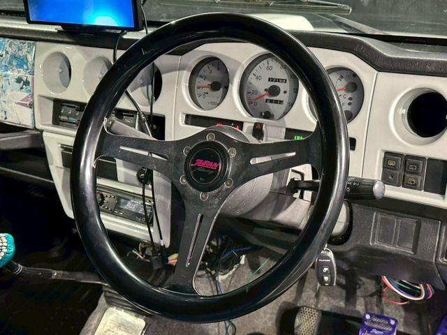 SUZUKI JIMNY 4WD 1996 Image 31