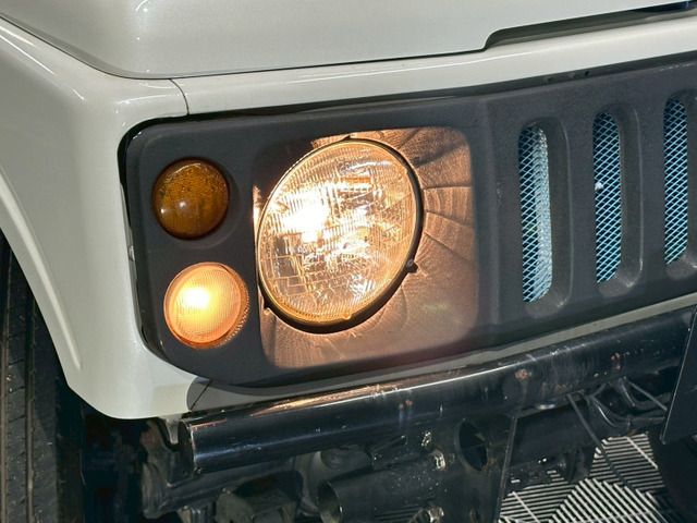 SUZUKI JIMNY 4WD 1996 Image 31