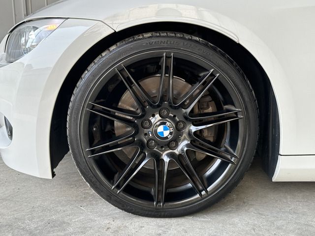 BMW 3SERIES COUPE 2012 Image 31