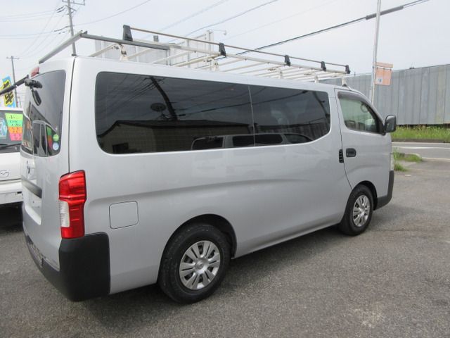 NISSAN NV350 CARAVAN 1.2T 2017 Image 31
