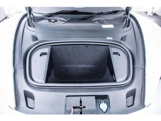 PORSCHE TAYCAN 2021 Image 31